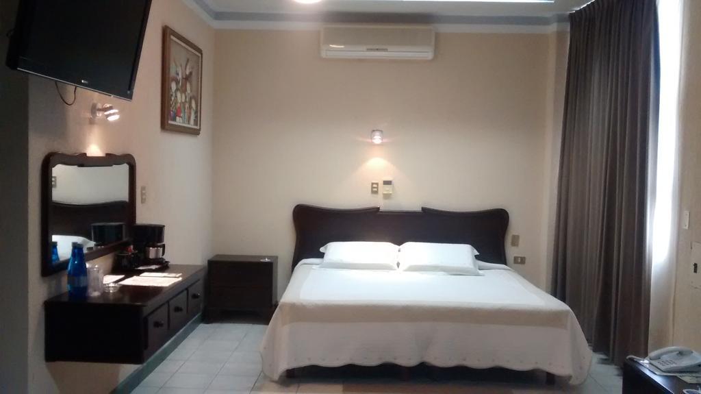 Hotel Tajin Papantla de Olarte Kültér fotó